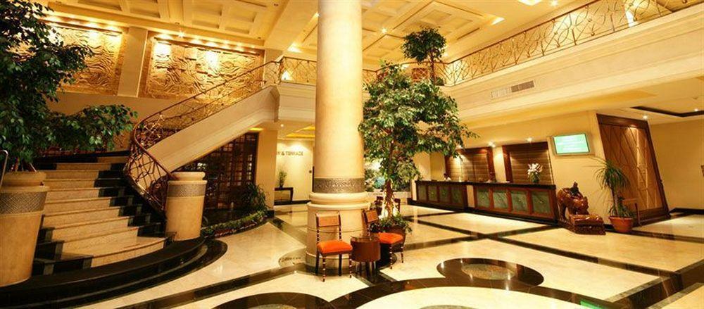 Hotel The Grand Riverside Phitsanulok